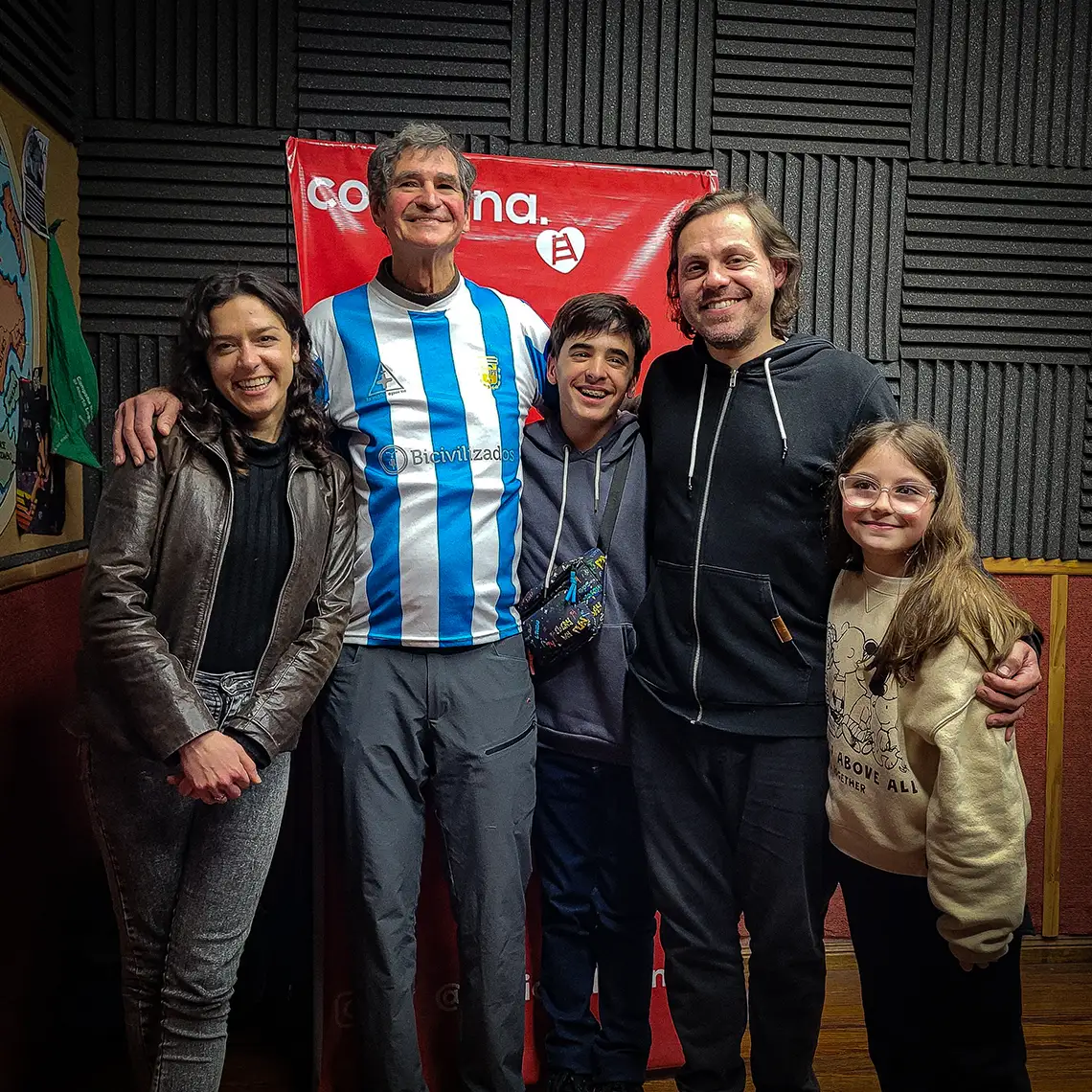 Vikicicleta, Adrián Sánchez, niño, Leo Spinetto y niña